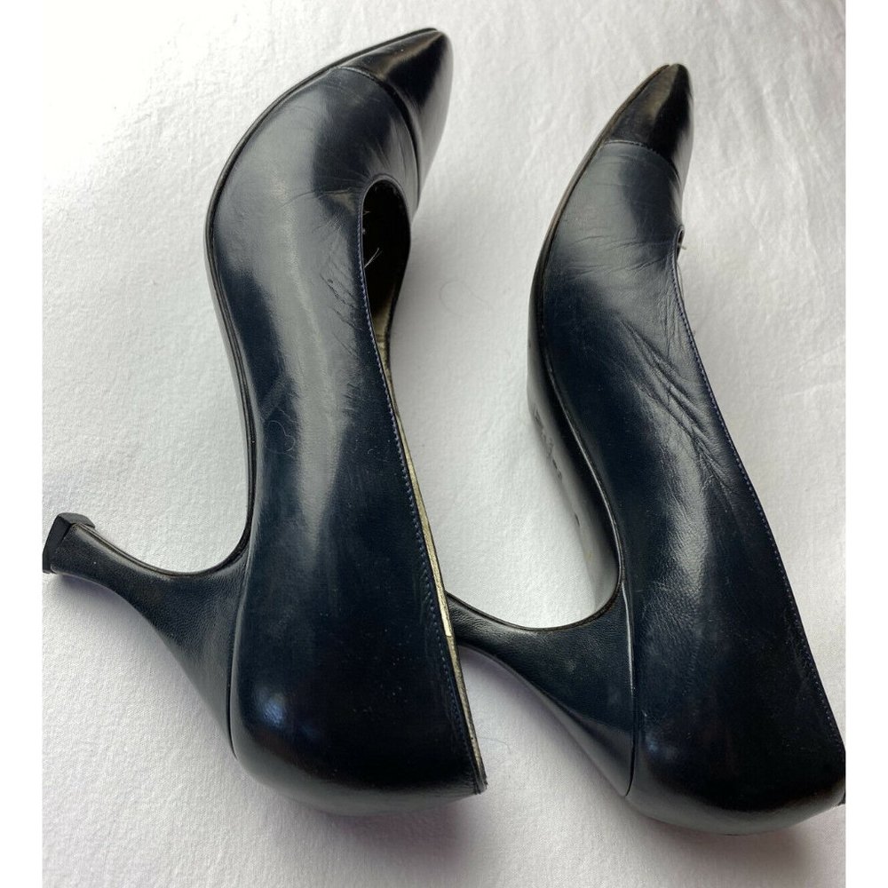 Classic Bruno Magli Navy Leather Pumps Heels 8.5 U